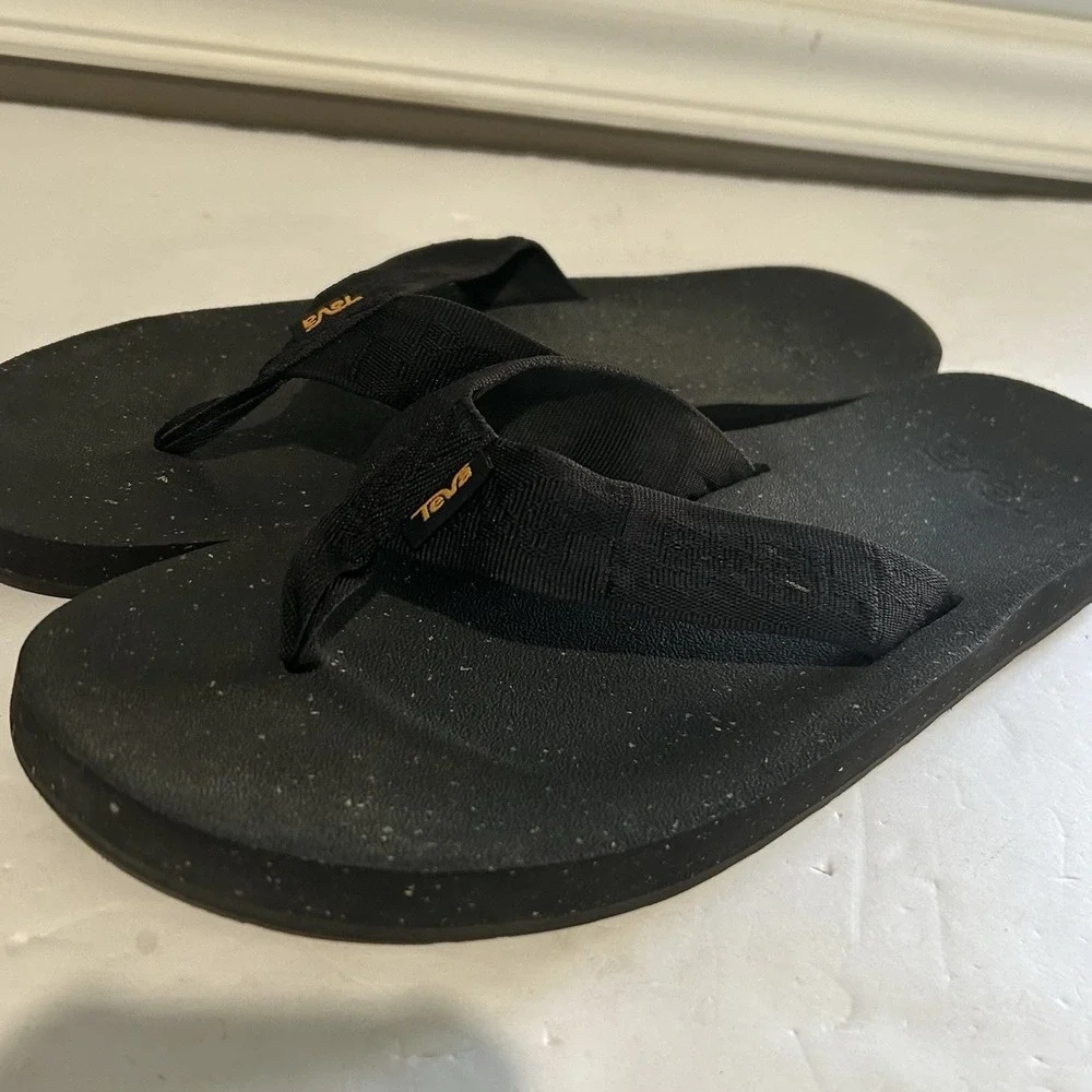 Teva Reflip Flip Flops Sandal Black On Black Men's Size 13 Beach Lake